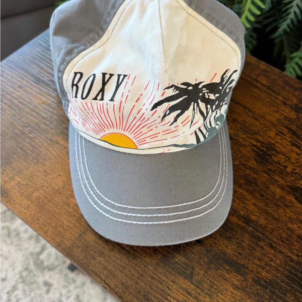 Roxy Women's Sunburst Gray and Cream Cap